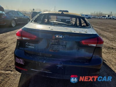 Zdjęcie 6 z 11 samochodu: 2018 KIA FORTE LX VIN:3KPFK4A70JE262374 - miniatura