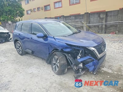 Czwarte zdjęcie samochodu z boku: 2021 NISSAN ROGUE SV VIN:5N1AT3BB9MC824431 - miniatura