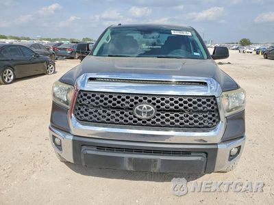 Piąte zdjęcie samochodu w środku: 2019 TOYOTA TUNDRA VIN:5TFEY5F16KX253197 - miniatura