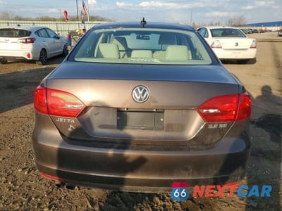 Zdjęcie 6 z 12 samochodu: 2013 VOLKSWAGEN JETTA SE VIN:3VWDX7AJ3DM365804 - miniatura