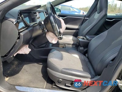 Zdjęcie 7 z 12 samochodu: 2016 TESLA MODEL S VIN:5YJSA1E25GF168444 - miniatura