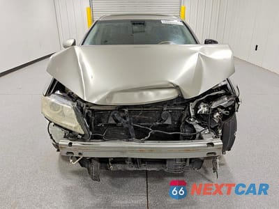 Piąte zdjęcie samochodu w środku: 2015 LEXUS ES 300H BASE VIN:JTHBW1GG4F2095707 - miniatura