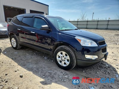 Czwarte zdjęcie samochodu z boku: 2012 CHEVROLET TRAVERSE LS VIN:1GNKREED9CJ357173 - miniatura