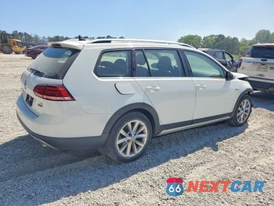 Trzecie zdjęcie samochodu z tyłu: 2018 VOLKSWAGEN GOLF ALLTRACK S VIN:3VWH17AU7JM753188 - miniatura
