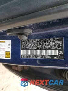 Zdjęcie 12 z 12 samochodu: 2013 TOYOTA PRIUS C FOUR VIN:JTDKN3DUXD0355031 - miniatura
