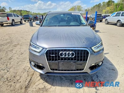 Piąte zdjęcie samochodu w środku: 2015 AUDI Q3 PRESTIGE VIN:WA1GFCFS8FR011513 - miniatura