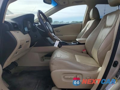 Zdjęcie 7 z 13 samochodu: 2013 LEXUS RX 450H BASE VIN:JTJZB1BA6D2410225 - miniatura