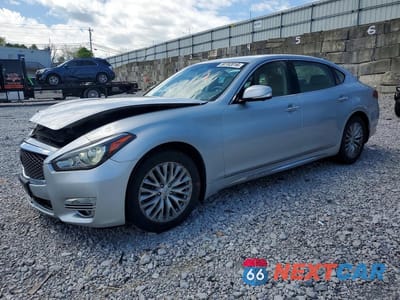 2015 INFINITI Q70L 3.7 JN1BY1PP1FM601092 - główne zdjęcie licytacji z USA - miniatura