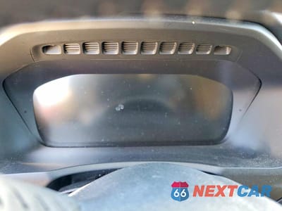 Zdjęcie 9 z 13 samochodu: 2016 VOLVO XC90 T6 VIN:YV4A22PK5G1058379 - miniatura