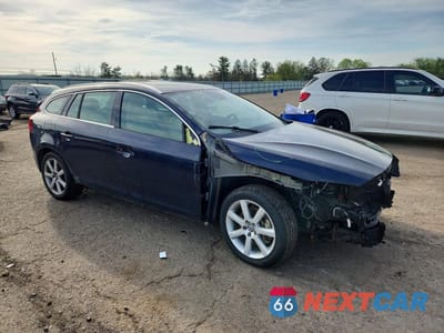 Czwarte zdjęcie samochodu z boku: 2017 VOLVO V60 PLATINUM VIN:YV140MSM4H1359442 - miniatura