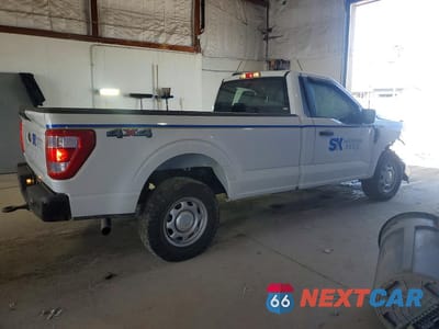 Trzecie zdjęcie samochodu z tyłu: 2022 FORD F150 VIN:1FTMF1E57NKE03477 - miniatura