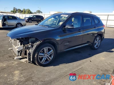 2017 BMW X1 XDRIVE28I WBXHT3C39H5F73579 - główne zdjęcie licytacji z USA - miniatura