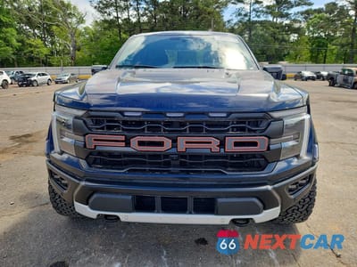 Piąte zdjęcie samochodu w środku: 2025 FORD F150 RAPTOR VIN:1FTFW1RGXSFB18524 - miniatura