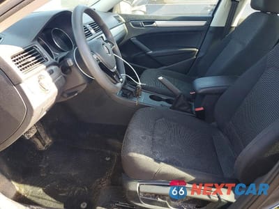 Zdjęcie 7 z 12 samochodu: 2016 VOLKSWAGEN PASSAT S VIN:1VWAT7A33GC008399 - miniatura