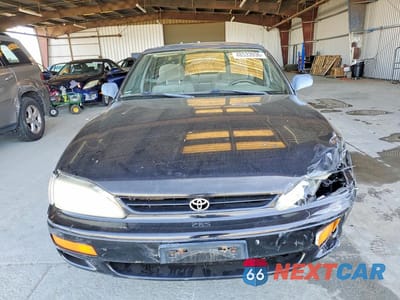Piąte zdjęcie samochodu w środku: 1996 TOYOTA CAMRY DX VIN:JT2BG12K5T0393869 - miniatura