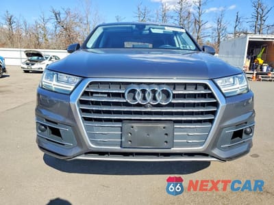 Piąte zdjęcie samochodu w środku: 2019 AUDI Q7 PRESTIGE VIN:WA1VAAF72KD020396 - miniatura