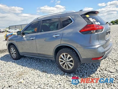 Drugie zdjęcie samochodu z przodu: 2017 NISSAN ROGUE SV VIN:KNMAT2MV3HP610488 - miniatura