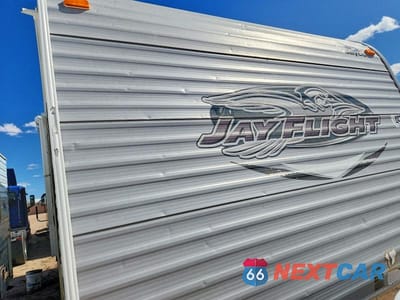 Zdjęcie 9 z 10 samochodu: 2014 JAYCO JAYFLIGHT CAMPER VIN:1UJBJ0BPXE78N0071 - miniatura