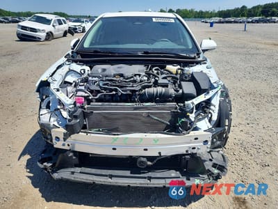Piąte zdjęcie samochodu w środku: 2025 TOYOTA CAMRY LE VIN:4T1DBADK8SU525067 - miniatura