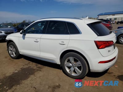 Drugie zdjęcie samochodu z przodu: 2019 AUDI Q5 PREMIUM PLUS VIN:WA1BNAFY4K2051239 - miniatura