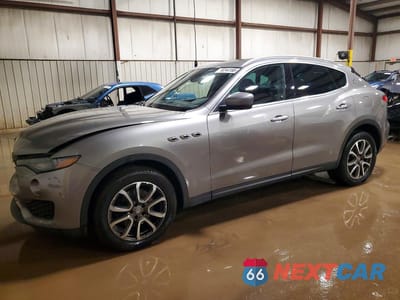 2017 MASERATI LEVANTE ZN661XUA4HX207186 - główne zdjęcie licytacji z USA - miniatura
