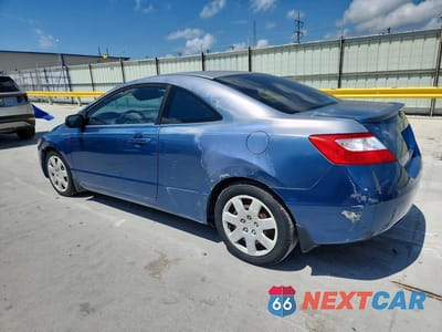 Drugie zdjęcie samochodu z przodu: 2008 HONDA CIVIC LX VIN:2HGFG12638H568281 - miniatura
