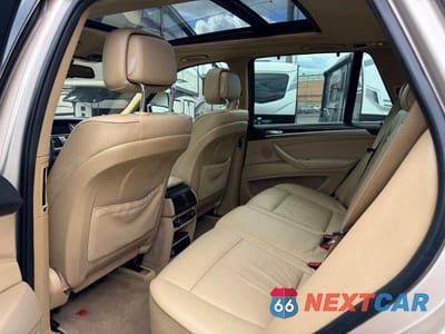 Zdjęcie 11 z 12 samochodu: 2013 BMW X5 XDRIVE50I VIN:5UXZV8C52DL426841 - miniatura