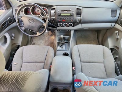Zdjęcie 8 z 12 samochodu: 2007 TOYOTA TACOMA ACCESS CAB VIN:5TEUU42N07Z323786 - miniatura