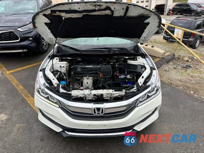 Zdjęcie 8 z 10 samochodu: 2017 HONDA ACCORD SPORT VIN:1HGCR2F56HA029432 - miniatura