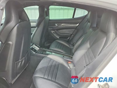 Zdjęcie 10 z 12 samochodu: 2015 PORSCHE PANAMERA TURBO VIN:WP0AC2A73FL070571 - miniatura