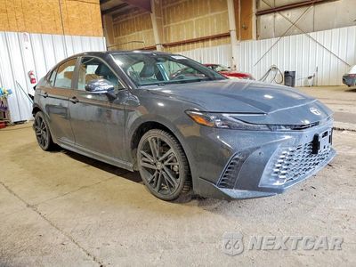Czwarte zdjęcie samochodu z boku: 2025 TOYOTA CAMRY XSE VIN:4T1DBADK8SU034921 - miniatura