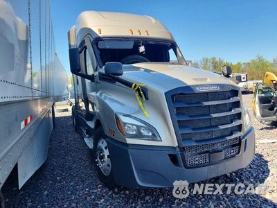 2022 FREIGHTLINER CASCADIA 126 SEMI TRUCK 3AKJHHDR7NSNB1286 - główne zdjęcie licytacji z USA - miniatura