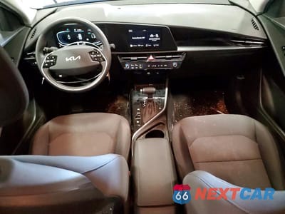 Zdjęcie 8 z 14 samochodu: 2023 KIA NIRO LX VIN:KNDCP3LE7P5038999 - miniatura