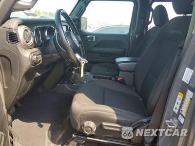Zdjęcie 7 z 13 samochodu: 2019 JEEP WRANGLER UNLIMITED SAHARA VIN:1C4HJXEN2KW506636 - miniatura