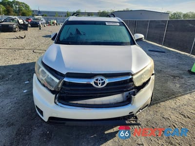 Piąte zdjęcie samochodu w środku: 2016 TOYOTA HIGHLANDER XLE VIN:5TDKKRFH5GS164176 - miniatura