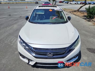 Piąte zdjęcie samochodu w środku: 2016 HONDA CIVIC EX VIN:19XFC1F39GE203382 - miniatura