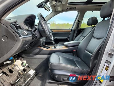 Zdjęcie 7 z 14 samochodu: 2011 BMW X3 XDRIVE35I VIN:5UXWX7C55BLL15446 - miniatura