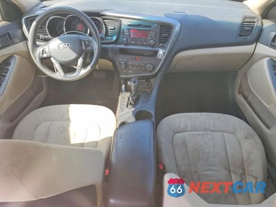 Zdjęcie 8 z 11 samochodu: 2011 KIA OPTIMA LX VIN:KNAGM4A78B5183172 - miniatura
