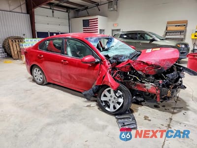 Czwarte zdjęcie samochodu z boku: 2021 KIA RIO S VIN:3KPA24ADXME364544 - miniatura