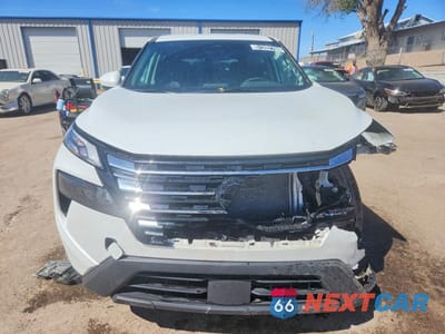 Piąte zdjęcie samochodu w środku: 2026 NISSAN ROGUE SV VIN:5N1BT3BB9TC698199 - miniatura