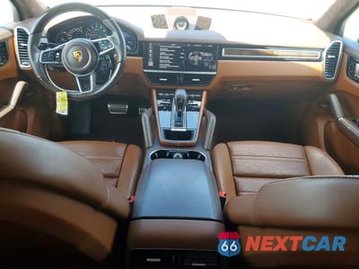 Zdjęcie 8 z 14 samochodu: 2021 PORSCHE CAYENNE GTS VIN:WP1AG2AY3MDA33930 - miniatura