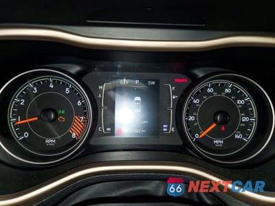 Zdjęcie 9 z 13 samochodu: 2015 JEEP CHEROKEE LATITUDE VIN:1C4PJMCS0FW757275 - miniatura