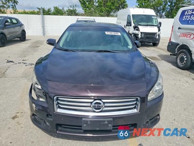Piąte zdjęcie samochodu w środku: 2014 NISSAN MAXIMA 3.5 SV VIN:1N4AA5AP3EC485143 - miniatura