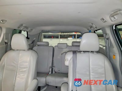 Zdjęcie 10 z 13 samochodu: 2011 TOYOTA SIENNA XLE 8-PASSENGER VIN:5TDYK3DC3BS117848 - miniatura