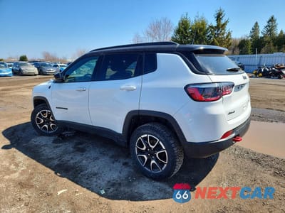 Drugie zdjęcie samochodu z przodu: 2024 JEEP COMPASS TRAILHAWK VIN:3C4NJDDN7RT158707 - miniatura