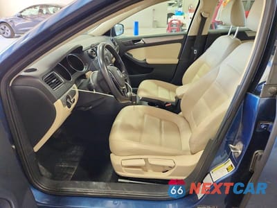 Zdjęcie 7 z 11 samochodu: 2017 VOLKSWAGEN JETTA SE VIN:3VWDB7AJ0HM202726 - miniatura