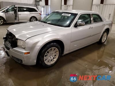 2010 CHRYSLER 300 TOURING 2C3CA5CV0AH327501 - główne zdjęcie licytacji z USA - miniatura