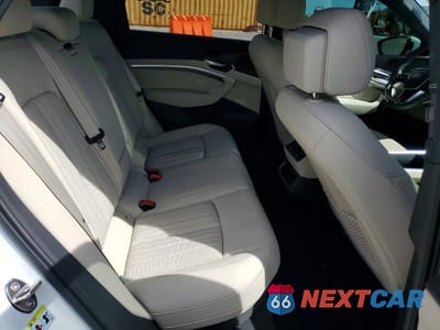 Zdjęcie 10 z 13 samochodu: 2024 AUDI Q8 E-TRON SPORTBACK PREMIUM PLUS VIN:WA1CABGEXRB043506 - miniatura