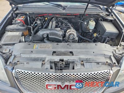 Zdjęcie 12 z 13 samochodu: 2008 GMC YUKON DENALI VIN:1GKFK63848J153676 - miniatura