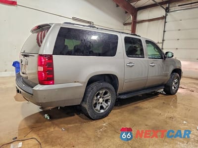 Trzecie zdjęcie samochodu z tyłu: 2008 CHEVROLET SUBURBAN K1500 LS VIN:3GNFK16Y38G162081 - miniatura
